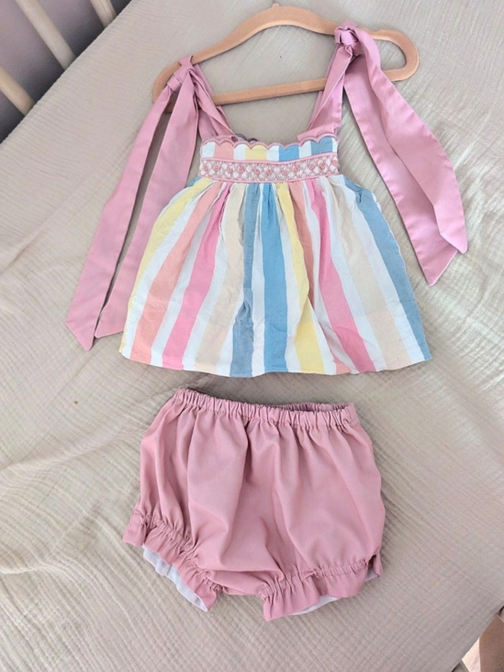 Busy Bees Smocked Striped Dress & Bloomers in Pink Size 9M